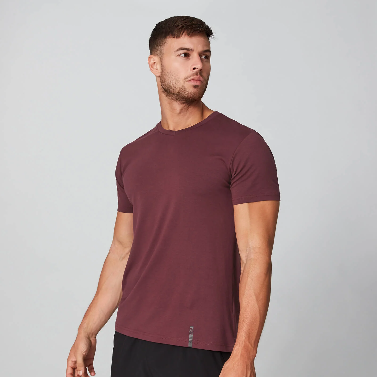 Myprotein Luxe Classic V-Neck - Oxblood - S Bilde 1