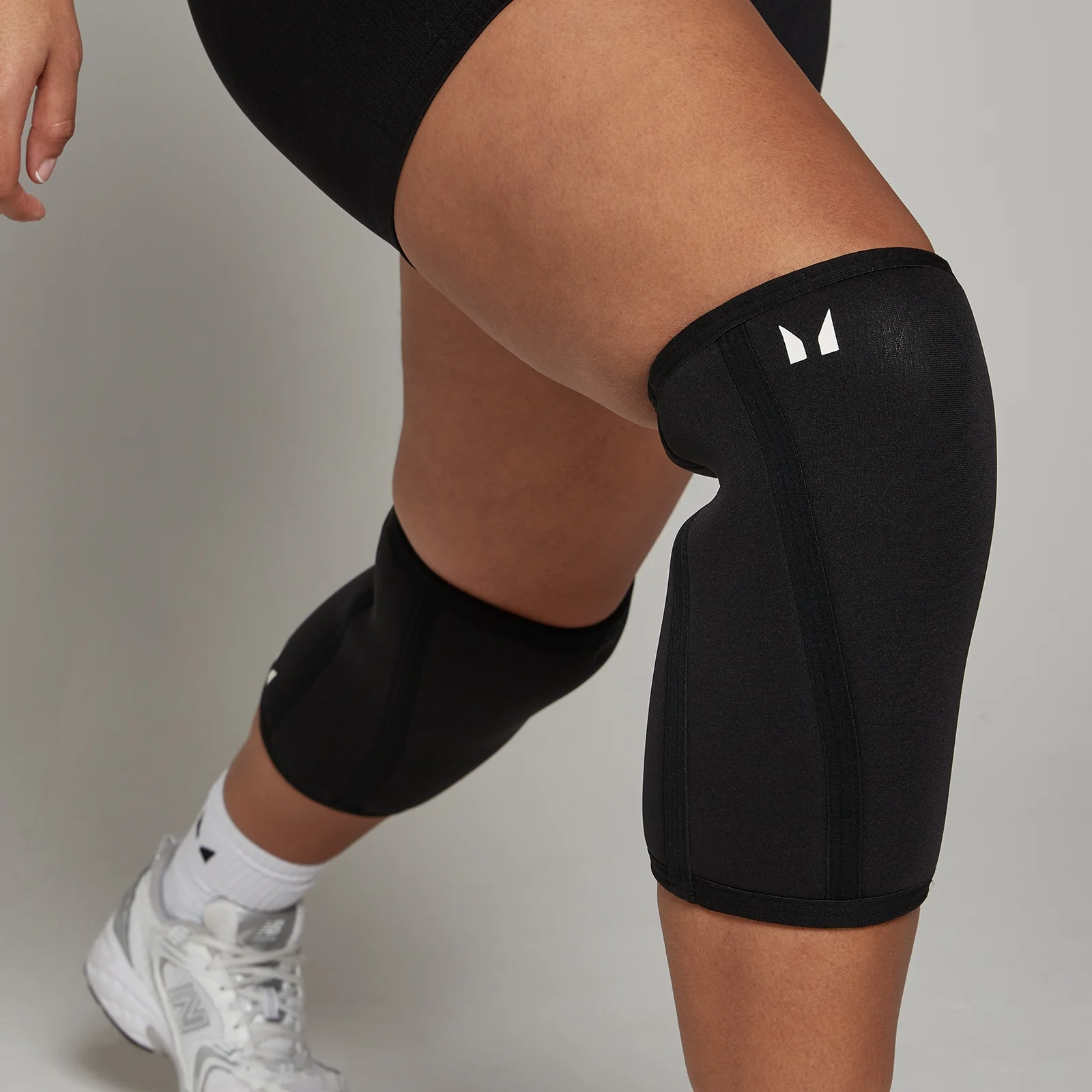 MP Unisex Training Knee Sleeve Pair - Black - M Bilde 1